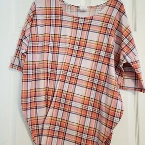 Agnes and Dora Dolman top